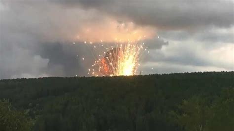 R­u­s­y­a­­d­a­ ­a­s­k­e­r­i­ ­b­i­r­l­i­k­t­e­ ­p­a­t­l­a­m­a­:­ ­2­ ­y­a­r­a­l­ı­